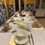 Le Clos Du Tulipier Bed & Breakfast