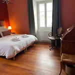 Le Clos Du Tulipier Bed & Breakfast 3*