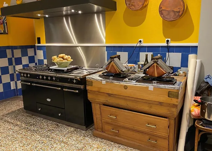 فندق مبيت وإفطار Le Clos Du Tulipier 3*