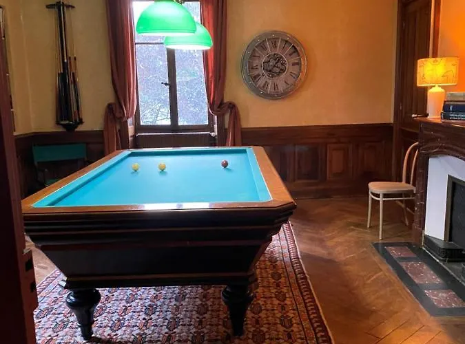 Le Clos Du Tulipier فندق مبيت وإفطار