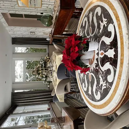 Bed & Breakfast Le Clos Du Tulipier La Chapelle-du-Bard